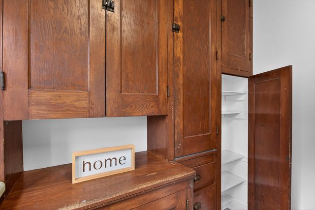 155 S Scott Street, Adrian City, MI 49221