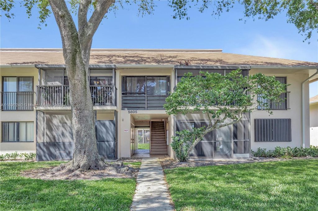 5805 Washington St 17, Hollywood, FL 33023