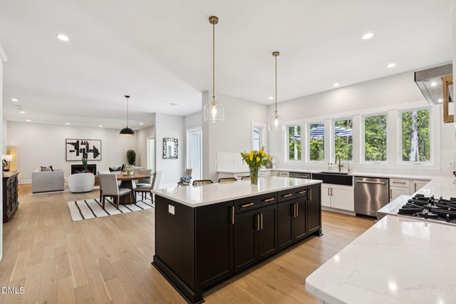 2634 Salient Point, Apex, NC 27523