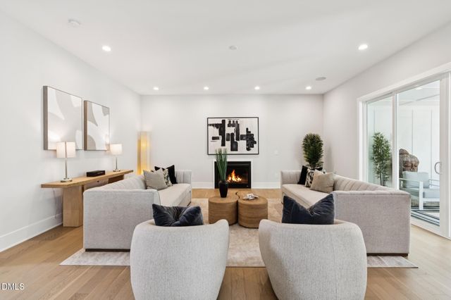 2634 Salient Point, Apex, NC 27523