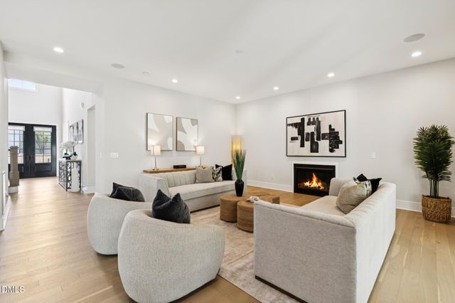 2634 Salient Point, Apex, NC 27523