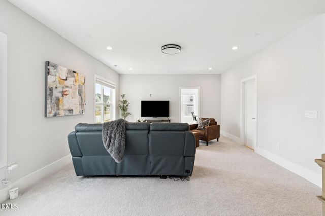 2634 Salient Point, Apex, NC 27523