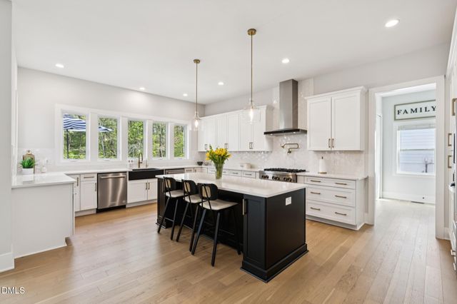 2634 Salient Point, Apex, NC 27523