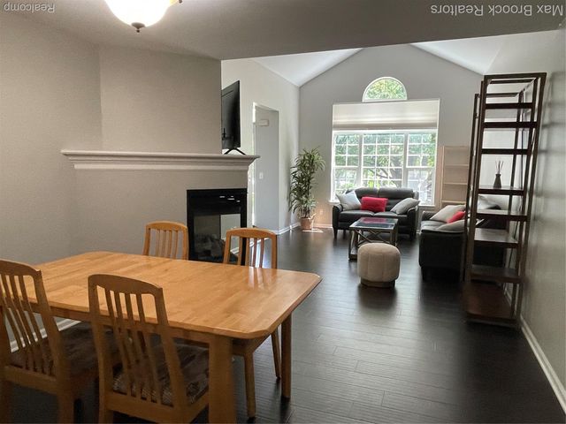 3101 Cameron Circle, Walled Lake, MI 48390