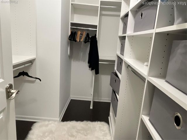 3101 Cameron Circle, Walled Lake, MI 48390