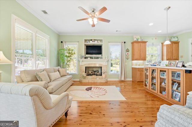 4787 Sunbury Rd, Midway, GA 31320