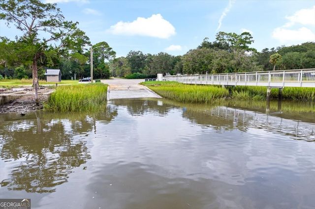 4787 Sunbury Rd, Midway, GA 31320