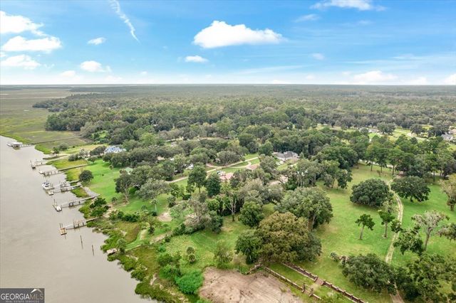 4787 Sunbury Rd, Midway, GA 31320