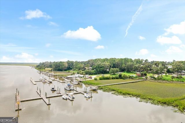 4787 Sunbury Rd, Midway, GA 31320