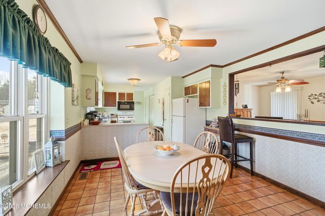 4 Salem Lane, Jackson, NJ 08527