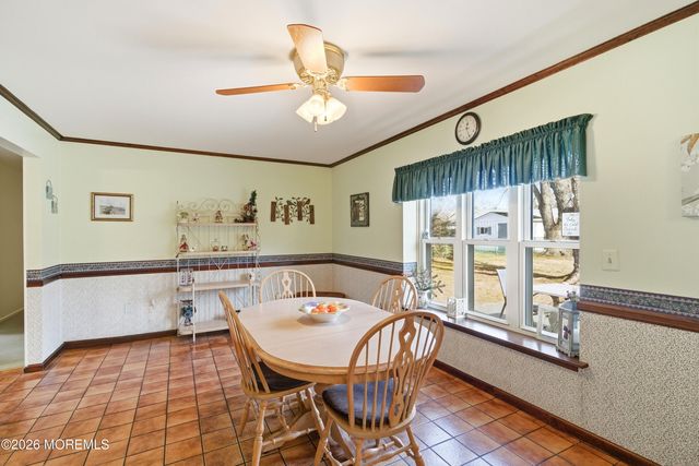 4 Salem Lane, Jackson, NJ 08527