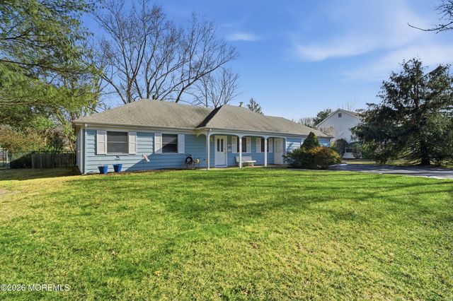 4 Salem Lane, Jackson, NJ 08527