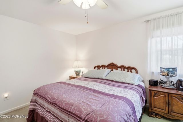 4 Salem Lane, Jackson, NJ 08527