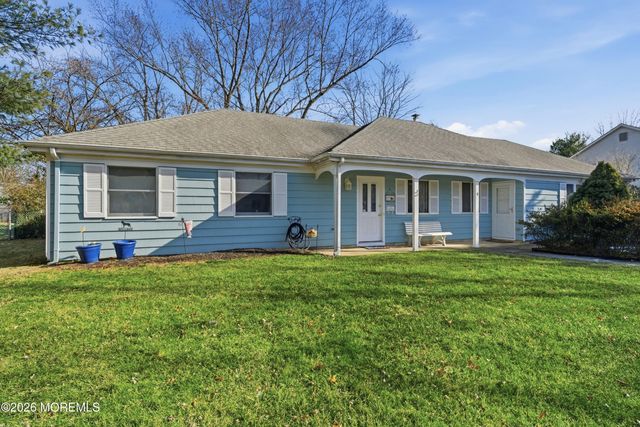 4 Salem Lane, Jackson, NJ 08527