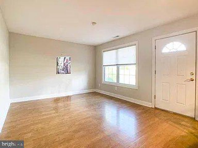 225 ALLENDALE DR, Morrisville, PA 19067