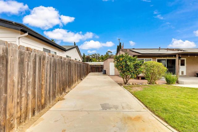 13622 Utopia Rd, Poway, CA 92064