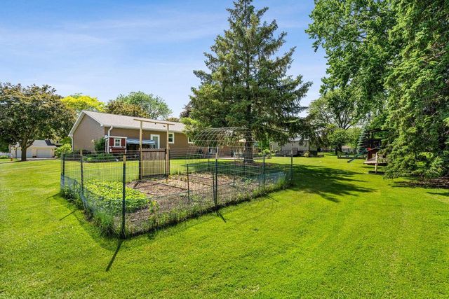 1639 COLONY DRIVE, De Pere, WI 54115