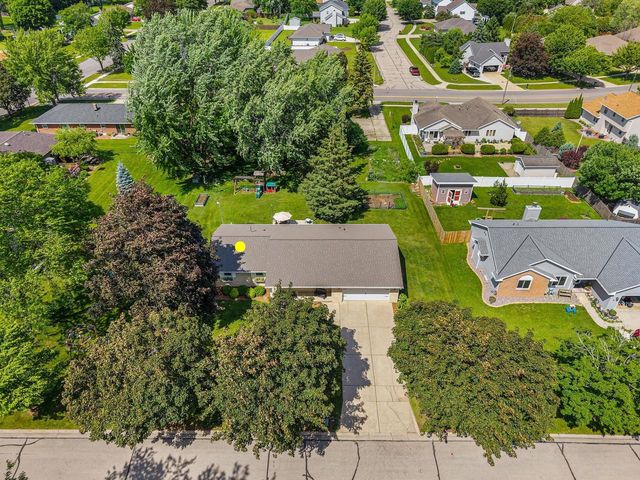 1639 COLONY DRIVE, De Pere, WI 54115