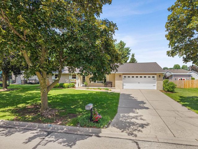 1639 COLONY DRIVE, De Pere, WI 54115