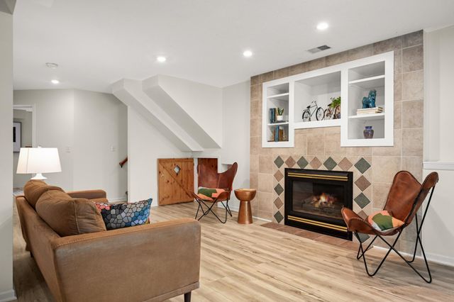 8900 Rosewood Lane N, Maple Grove, MN 55369