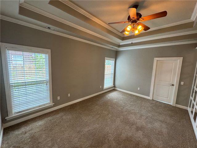 407 Lyndal Lane, Bentonville, AR 72712