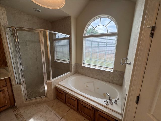 407 Lyndal Lane, Bentonville, AR 72712