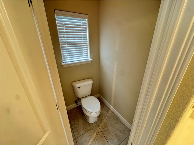 407 Lyndal Lane, Bentonville, AR 72712