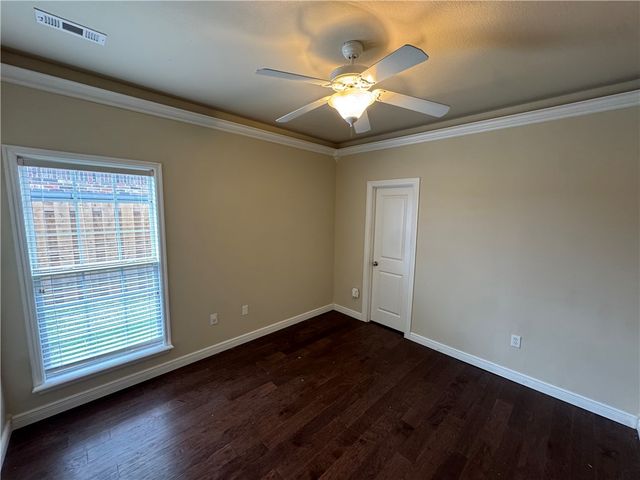 407 Lyndal Lane, Bentonville, AR 72712