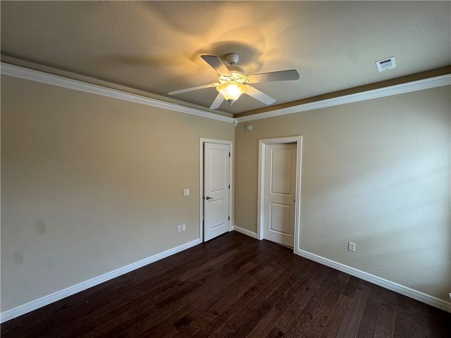 407 Lyndal Lane, Bentonville, AR 72712