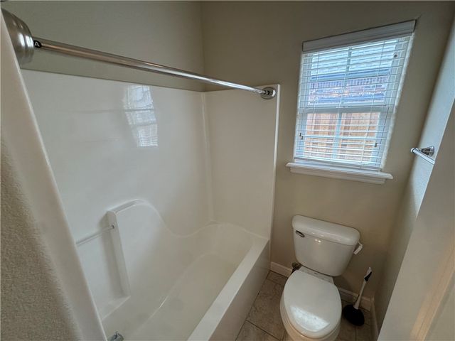 407 Lyndal Lane, Bentonville, AR 72712