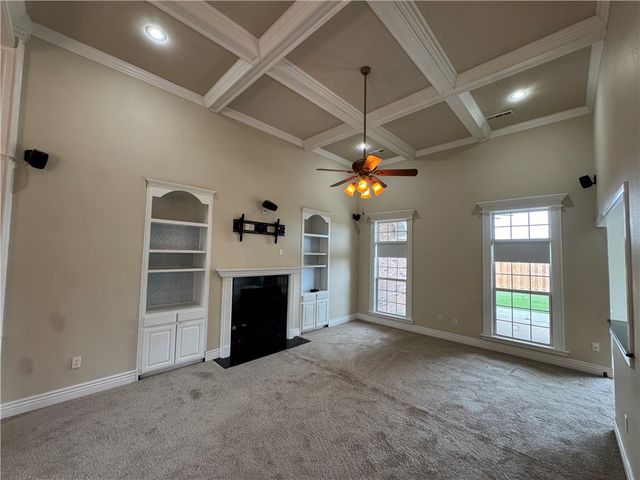 407 Lyndal Lane, Bentonville, AR 72712