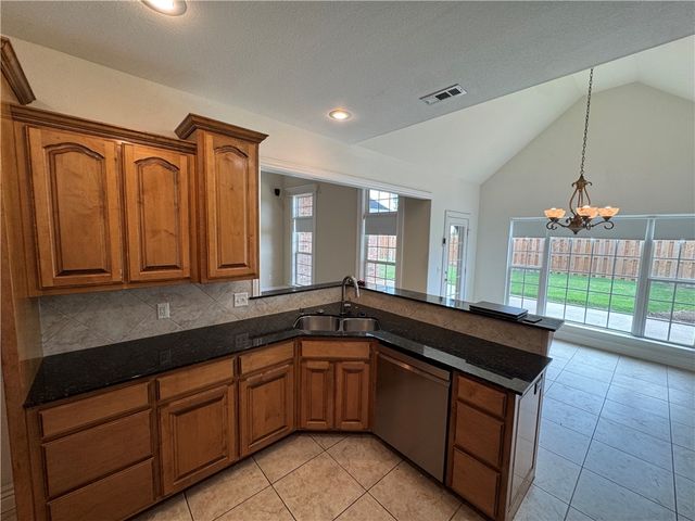 407 Lyndal Lane, Bentonville, AR 72712