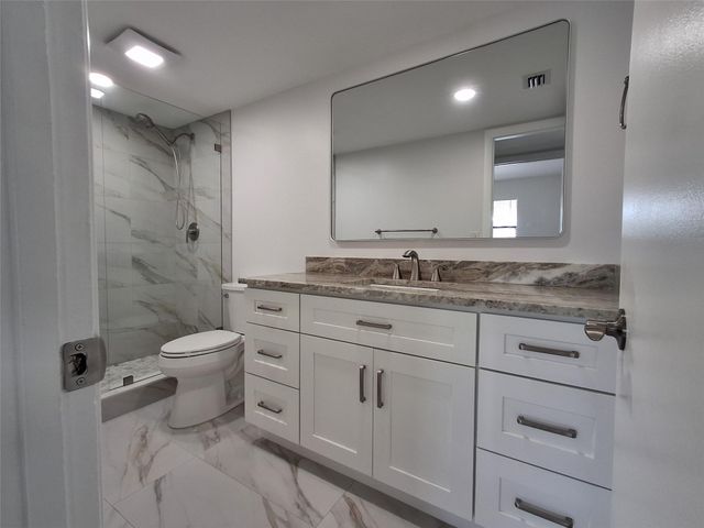 8763 Shadow Wood Boulevard 202, Coral Springs, FL 33071