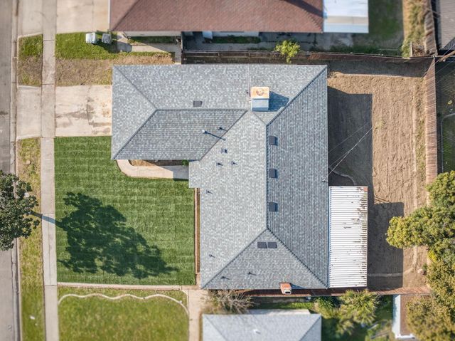 4031 E Pontiac Way, Fresno, CA 93726