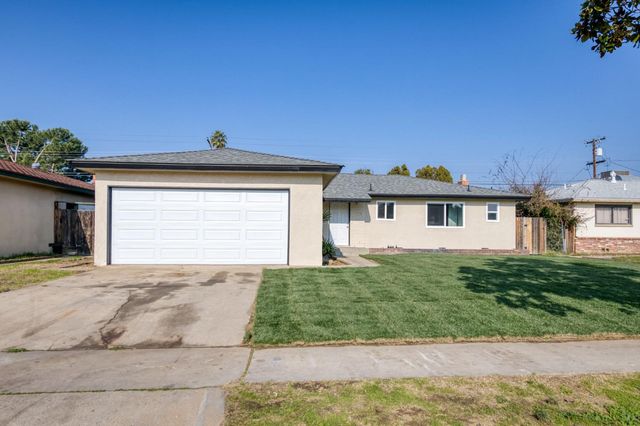 4031 E Pontiac Way, Fresno, CA 93726