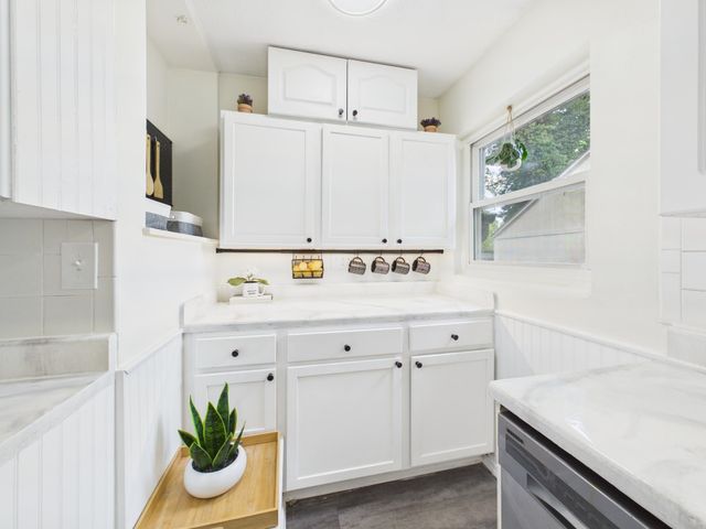 1863 S Chautauqua, Wichita, KS 67211