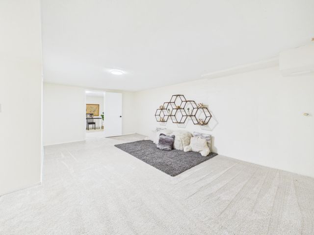 1863 S Chautauqua, Wichita, KS 67211