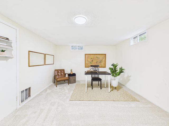 1863 S Chautauqua, Wichita, KS 67211