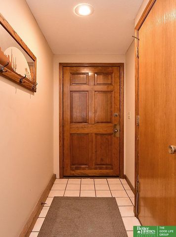4752 Capitol Avenue, Omaha, NE 68132