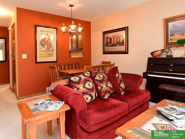4752 Capitol Avenue, Omaha, NE 68132