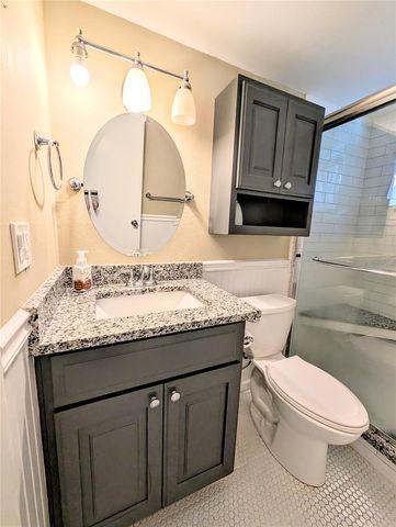5872 EASY STREET L2, Bradenton, FL 34207