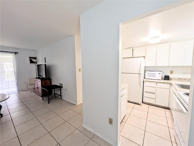 5872 EASY STREET L2, Bradenton, FL 34207