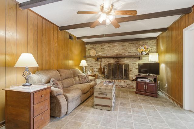 100 Pointer Drive, Summerville, SC 29485