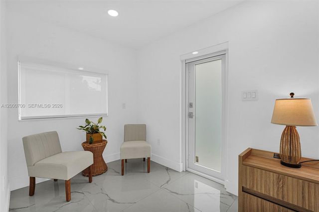 7142 SW 65th Ave, South Miami, FL 33143