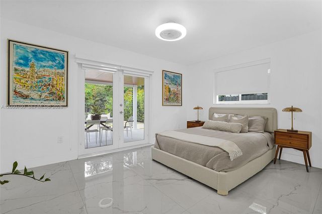 7142 SW 65th Ave, South Miami, FL 33143