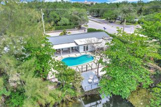 7142 SW 65th Ave, South Miami, FL 33143