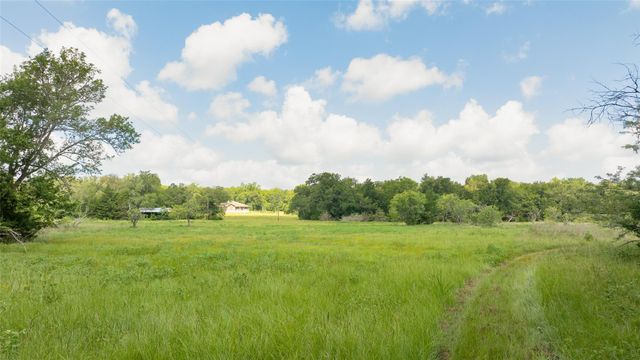 4074 Bucksnort Road, Franklin, TX 77856
