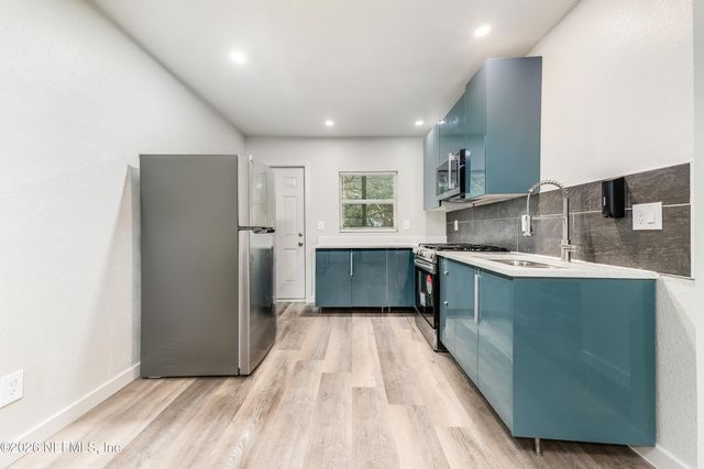 231 E 16TH Street 4, Jacksonville, FL 32206