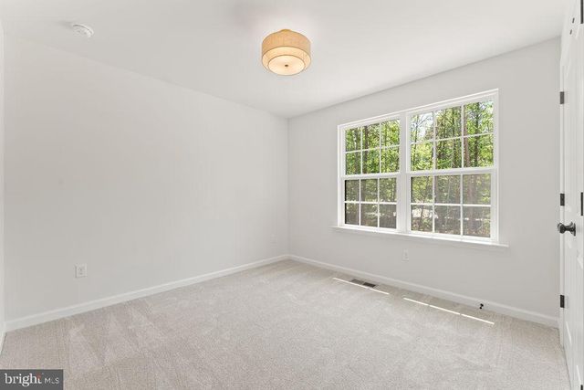 675 VAWTER CORNER RD, Louisa, VA 23093