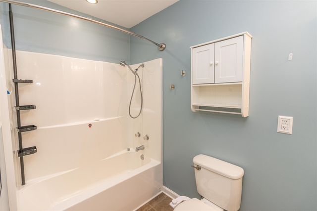 1468 MATROSE CARROLL RD, Michie, TN 38357